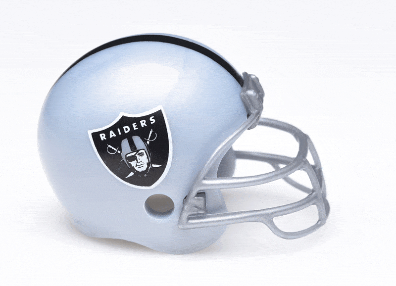 Featured image of post Raiders Man Cave Ideas / I collect everything oakland/ los angeles raiders from game worn jerseys, pennants, bobble heads, helmets and so on.